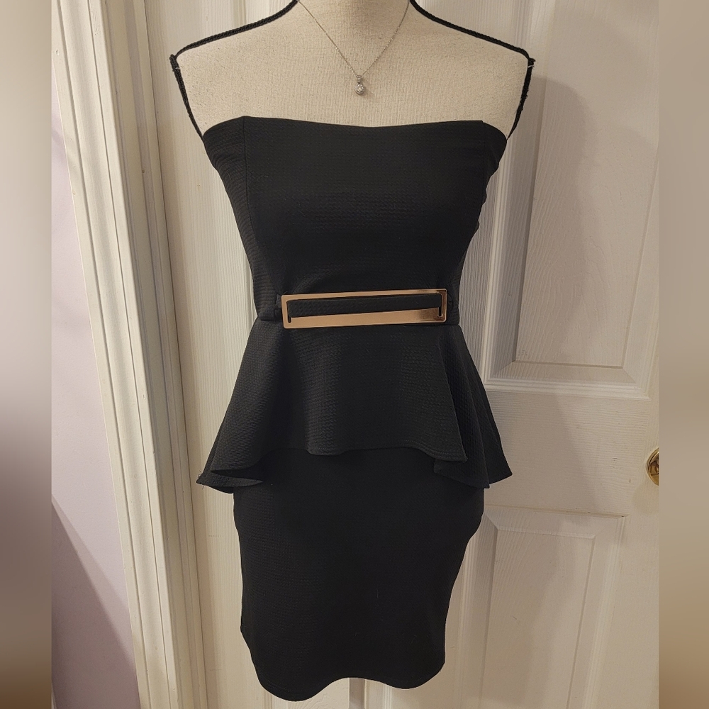 Elegant Black Strapless Dress